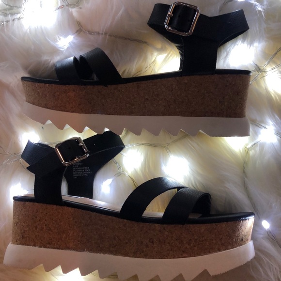 Steve Madden Shoes - Steve Madden sandals